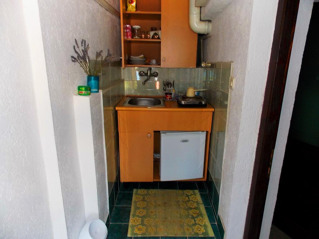 Zura Apartments Ohrid Rum bild