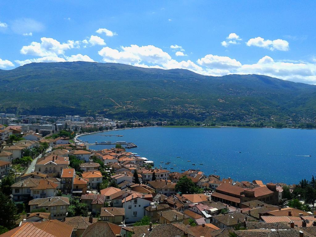 Zura Apartments Ohrid Rum bild