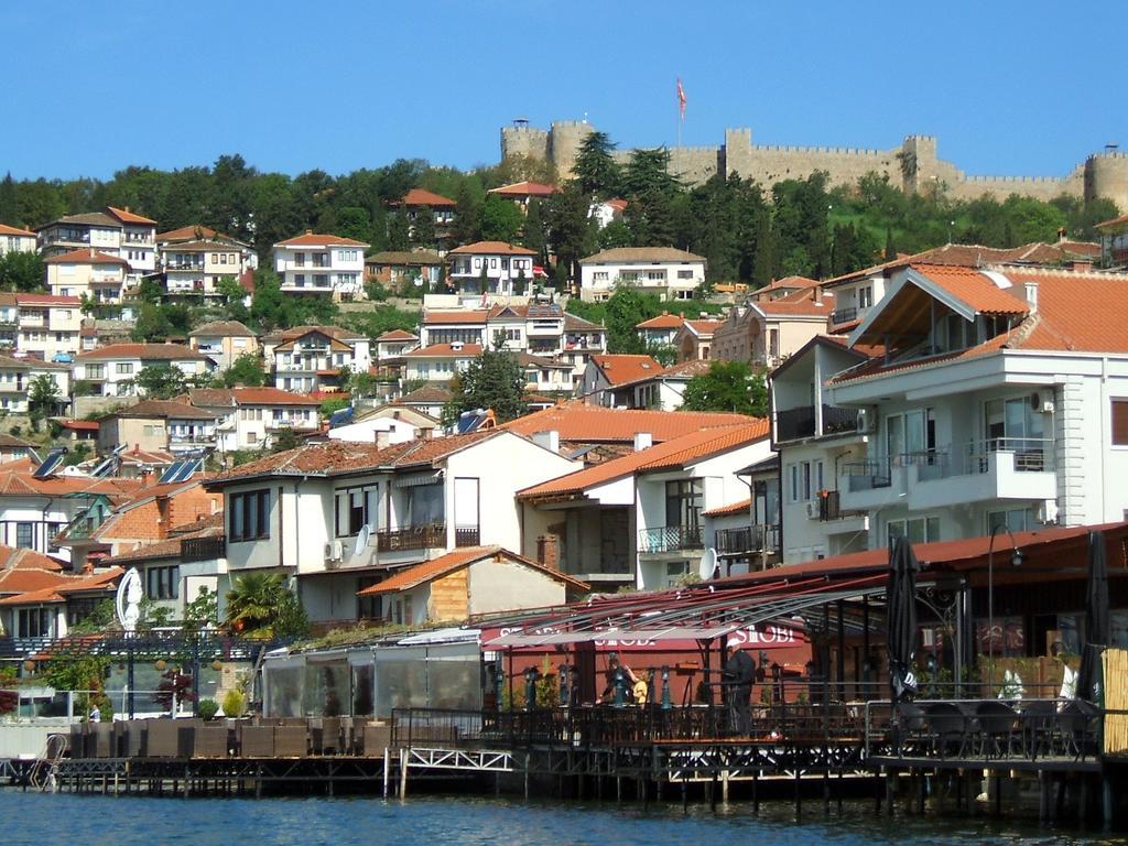 Zura Apartments Ohrid Rum bild